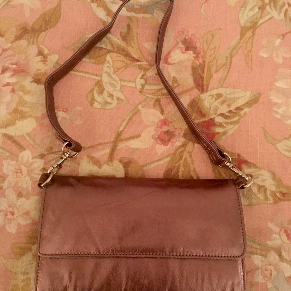 Bronze colored Fine Leather All in One